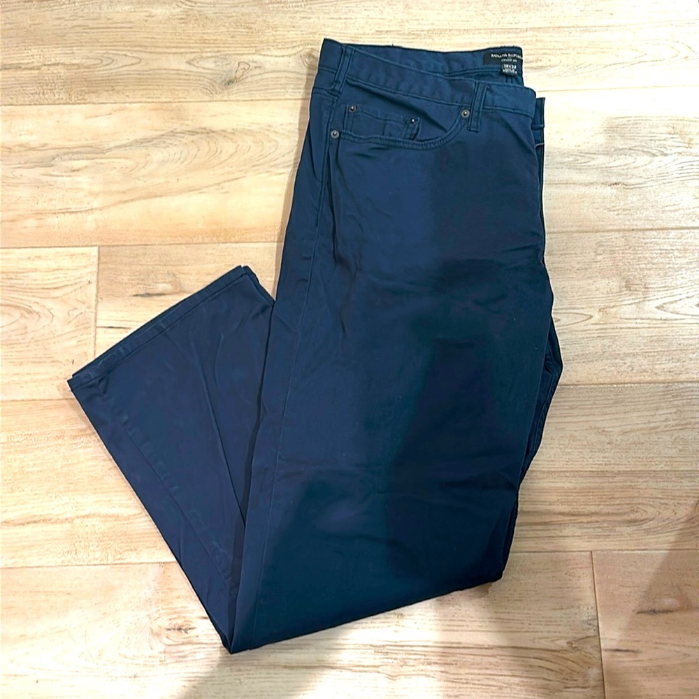 Men’s Banana Republic pants. Size 38x32.